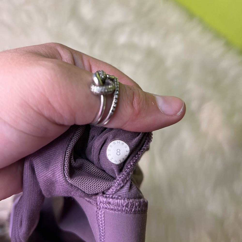 Lululemon Energy Bra/Purple - Picture 3 of 3